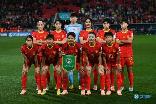 动漫美女大雷泳装壁纸