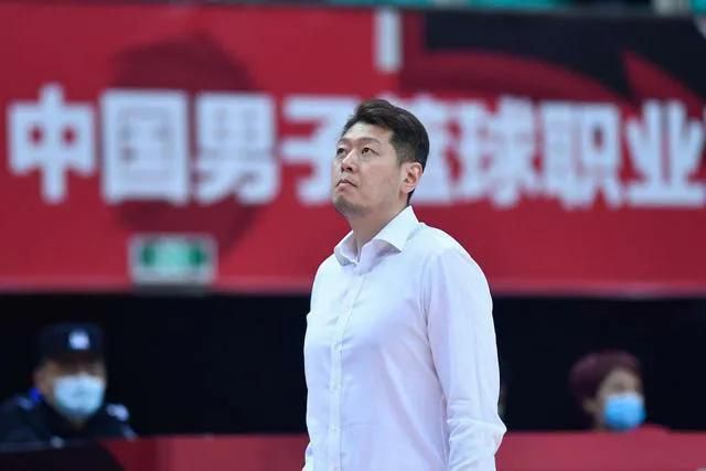 亚洲欧美在线一区