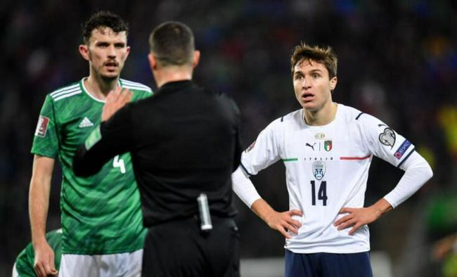 眼里只有爱